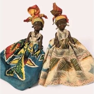 Set Of 2 Martinique Dolls Caribbean Souvenir MCM Earrings Molded Plastic Vtg 6"